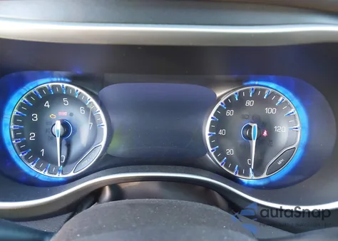 2020 Chrysler Pacifica Touring z USA, uszkodzony, nr VIN 2C4RC1FG3LR197460